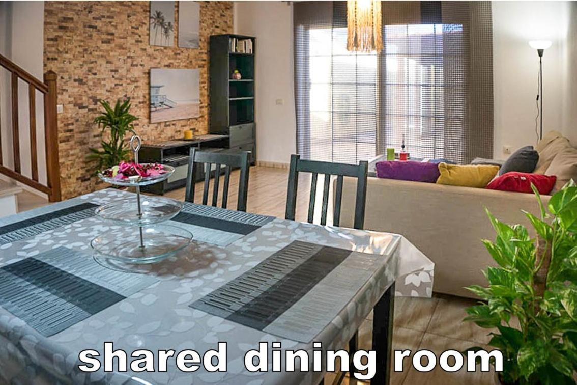 Casa La Sonrisa Shared House Hotel เอลเมดาโน ภายนอก รูปภาพ